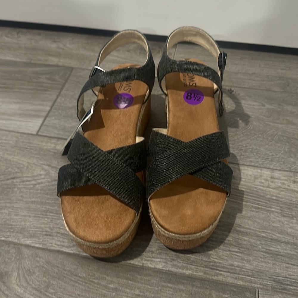 Toms Wedges
